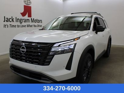 New 2026 Nissan Pathfinder SL