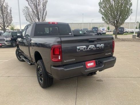 Used 2025 RAM 2500 Laramie AWD/4WD image 8