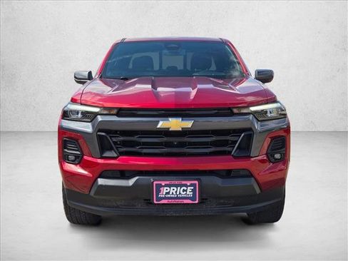 Used 2024 Chevrolet Colorado LT w/ LT Convenience Package III RWD image 2