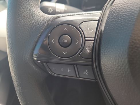 Used 2024 Toyota Corolla LE image 28