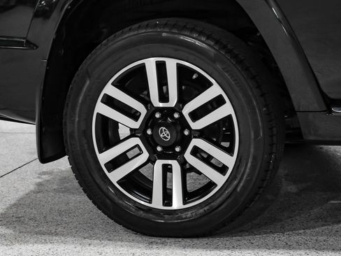 Used 2018 Toyota 4Runner Limited RWD image 58