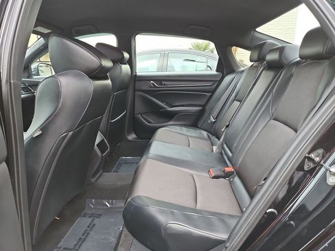 Used 2018 Honda Accord Sport image 29