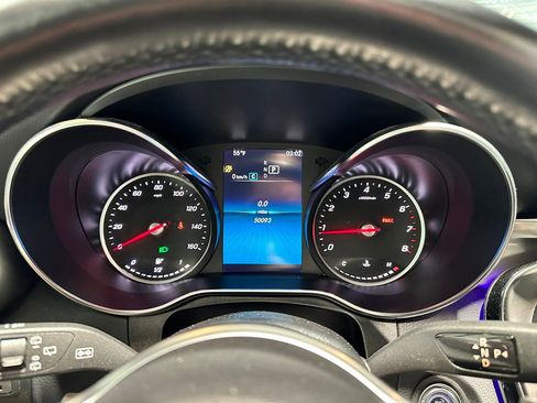 Certified 2022 Mercedes-Benz GLC 300 4MATIC image 9