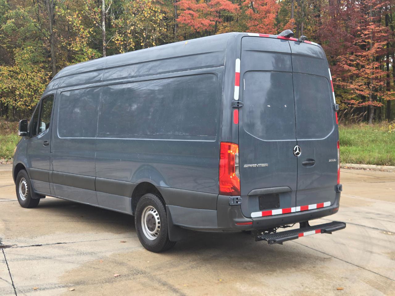 Used 2019 Mercedes-Benz Sprinter 170 image 3