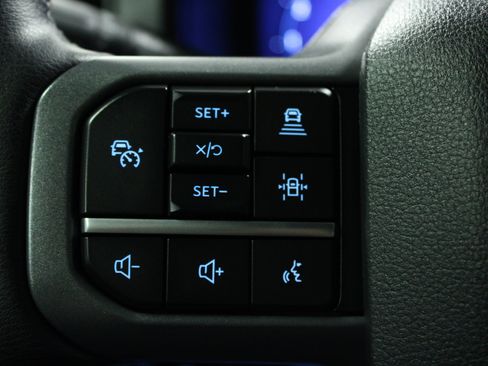 Used 2025 Ford F150 Lariat w/ Equipment Group 502A High AWD/4WD image 21