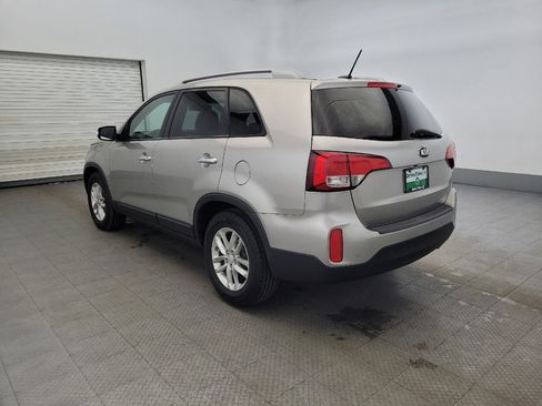 Used 2015 Kia Sorento LX image 5