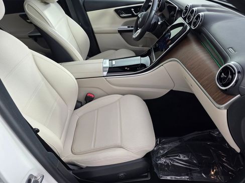 Certified 2025 Mercedes-Benz GLC 350e 4MATIC image 28