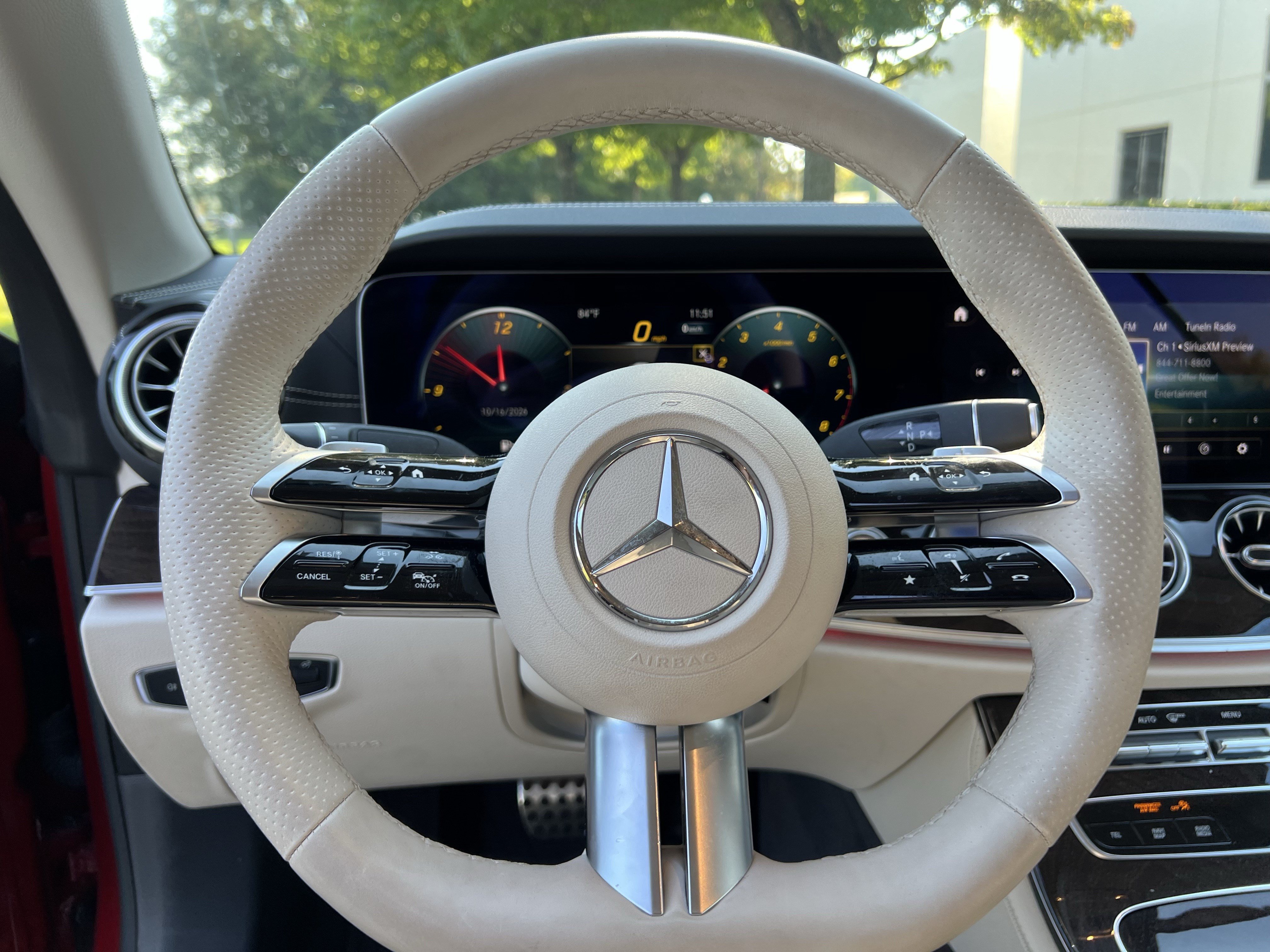 Used 2023 Mercedes-Benz E 450 Cabriolet image 18