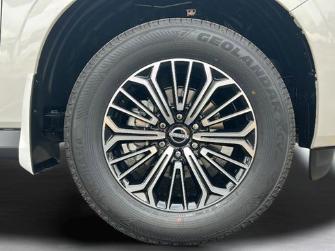 New 2026 Nissan Armada Platinum RWD image 39