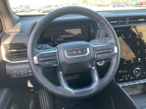 Used 2025 GMC Terrain Elevation image 11