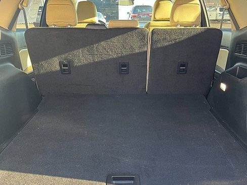 Used 2023 Ford Edge SE image 15