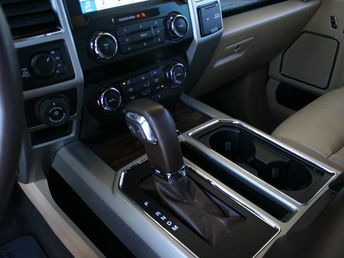 Used 2019 Ford F150 Lariat AWD/4WD image 19