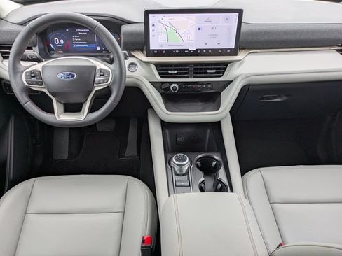 Certified 2026 Ford Explorer Active w/ Active Comfort Package RWD image 15
