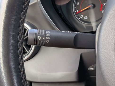 Used 2020 Chevrolet Camaro LT image 28