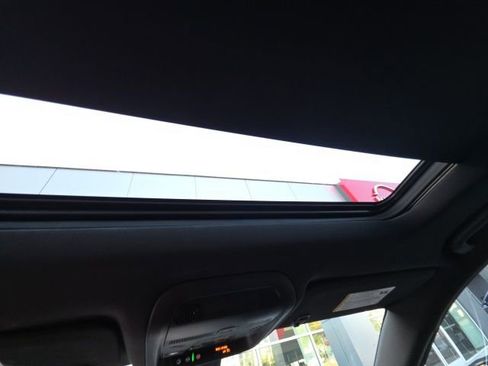 Used 2020 Cadillac XT6 Premium Luxury image 14