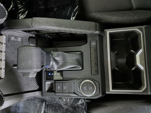 Used 2025 Toyota Tacoma SR5 image 22