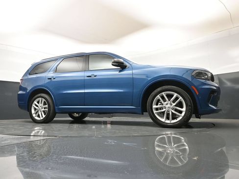 Used 2025 Dodge Durango GT AWD/4WD image 54