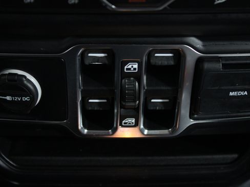 Used 2020 Jeep Wrangler Unlimited Sport S AWD/4WD image 15