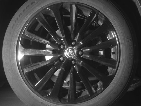 Used 2025 Toyota Highlander XSE image 13