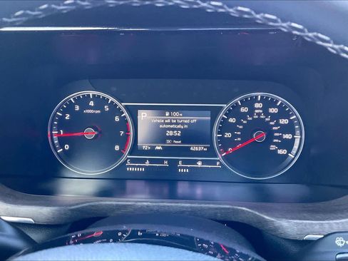 Used 2022 Kia Sorento EX image 24