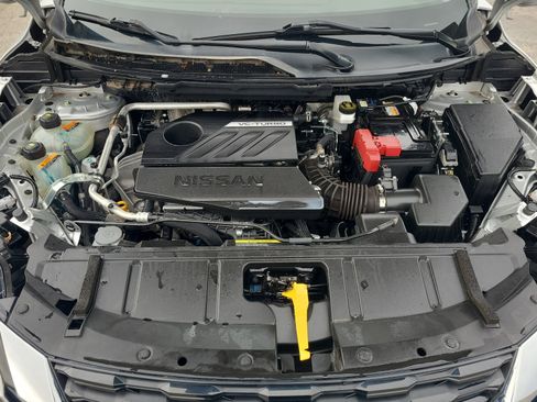 Used 2023 Nissan Rogue SV AWD/4WD image 32