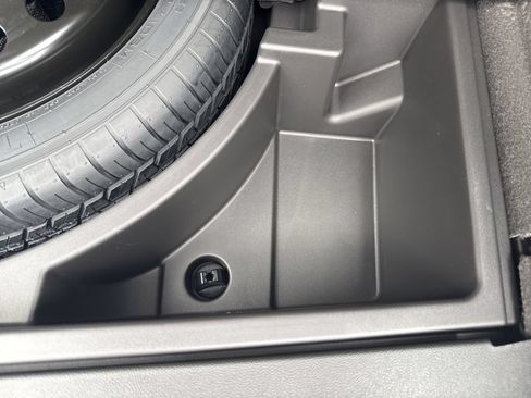 New 2026 Buick Envision Avenir AWD/4WD image 16