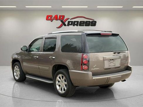 Used 2013 GMC Yukon Denali image 13