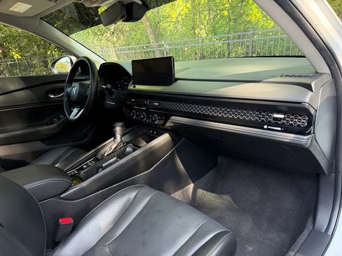 Used 2024 Honda Accord Touring image 39