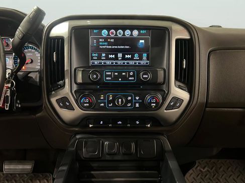 Used 2016 Chevrolet Silverado 1500 LTZ Z71 image 14