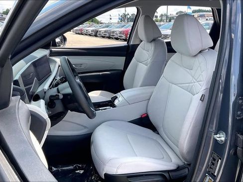 Certified 2026 Hyundai Tucson SE FWD image 27