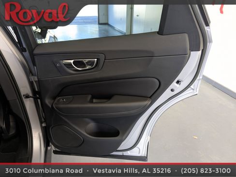 Certified 2023 Volvo XC60 B5 Ultimate image 9