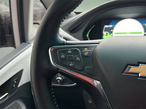 Used 2020 Chevrolet Bolt LT image 26