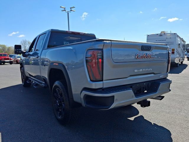 Used 2024 GMC Sierra 2500 AT4 w/ AT4 Premium Plus Package AWD/4WD image 8