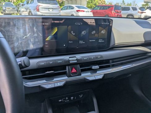 Certified 2025 Kia K4 EX FWD image 22