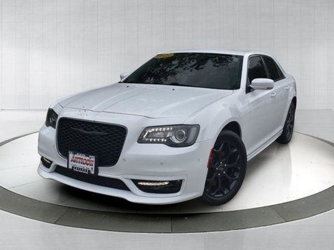 Used 2023 Chrysler 300 Touring L w/ Popular Equipment Group AWD/4WD image 1