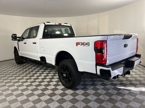 Certified 2024 Ford F250 XL w/ STX Appearance Package image 5