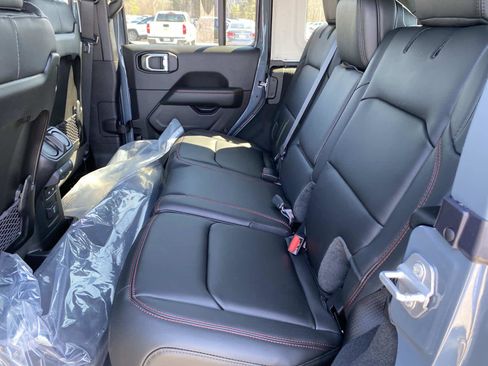 New 2026 Jeep Wrangler Unlimited Rubicon image 6