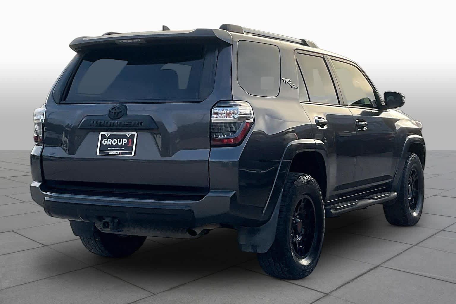 Used 2018 Toyota 4Runner TRD Off-Road Premium AWD/4WD image 13