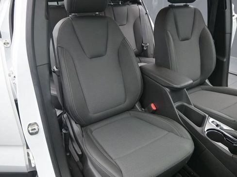 Used 2024 Buick Encore GX Preferred AWD/4WD image 19