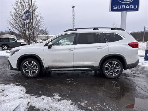 Used 2023 Subaru Ascent Limited image 7