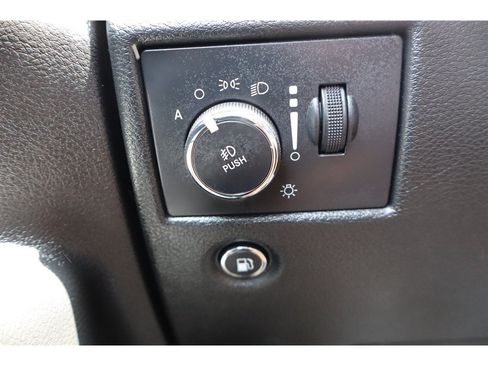 Used 2022 Jeep Grand Cherokee Laredo X AWD/4WD image 31