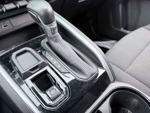 Used 2023 Chevrolet Colorado LT w/ LT Convenience Package II image 21