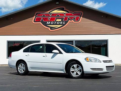 Used 2015 Chevrolet Impala Limited LS FWD image 2