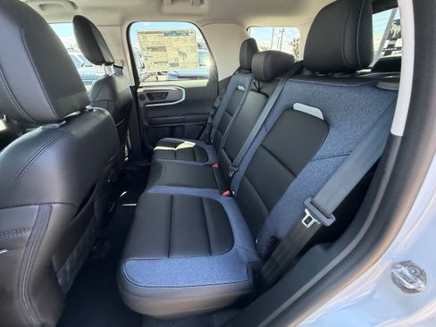 New 2026 Ford Bronco Sport Outer Banks w/ Outer Banks Tech Package+ AWD/4WD image 13
