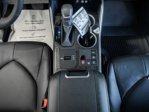 New 2026 Toyota Highlander Platinum AWD/4WD image 28