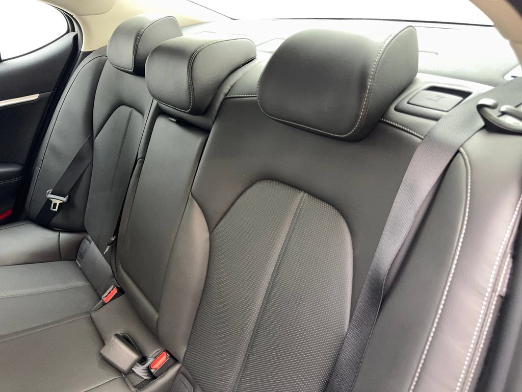 Used 2026 Genesis G70 2.5T RWD image 31