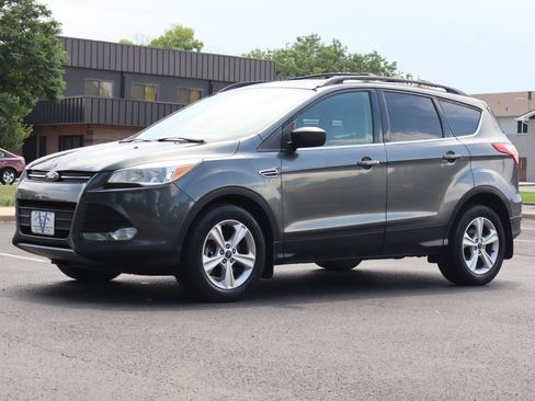 Used 2016 Ford Escape SE w/ SE Leather Comfort Package AWD/4WD image 11