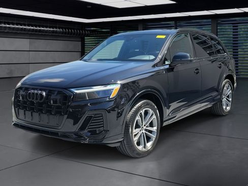 Certified 2026 Audi Q7 3.0T Premium w/ Convenience Plus Package AWD/4WD image 1