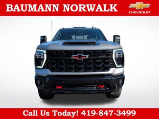 Used 2025 Chevrolet Silverado 2500 ZR2 w/ Technology Package AWD/4WD video 2