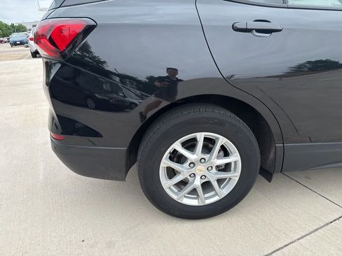 Used 2024 Chevrolet Equinox LS w/ LS Convenience Package image 6